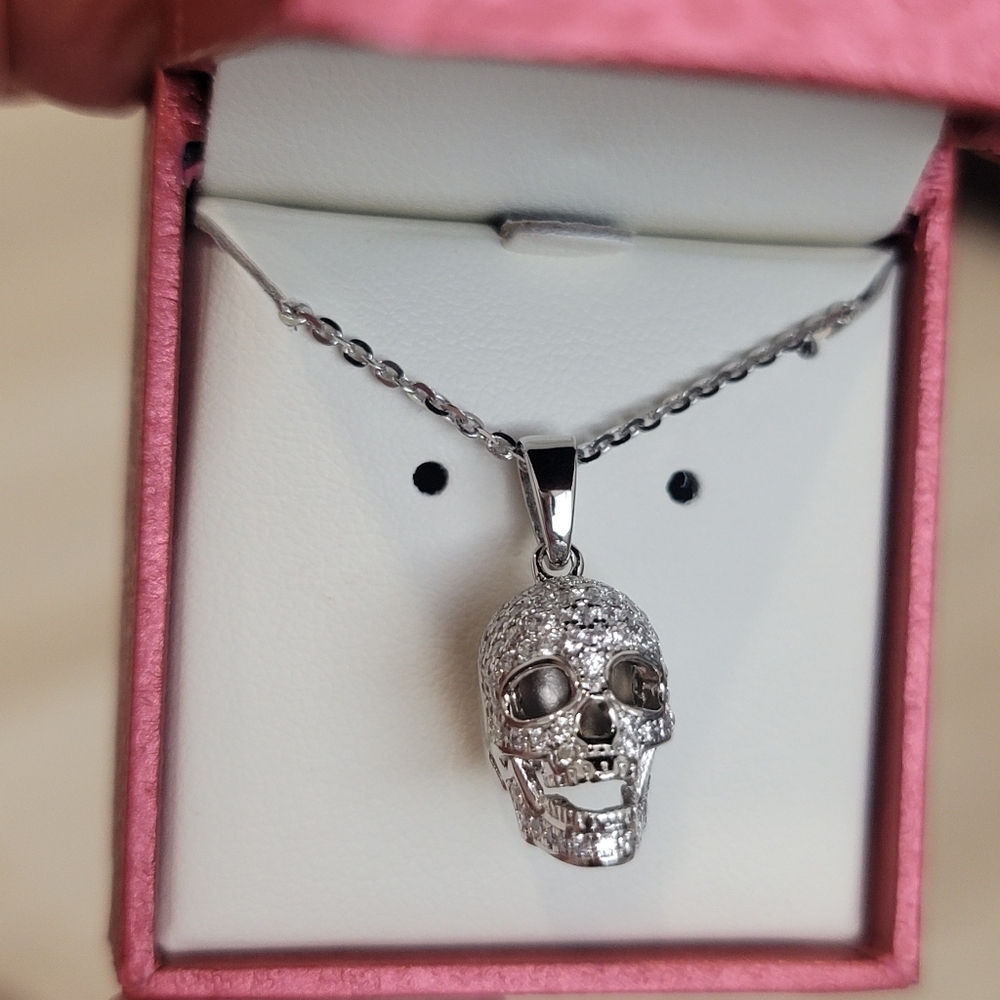 NEW Skull Bones Cubic Zirconia  Necklace in Sterling Silver - Picture 8 of 16